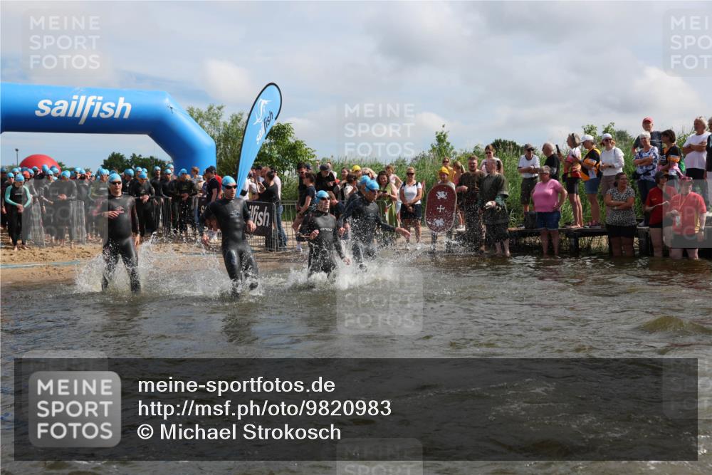 21.06.2026 - Viking Triathlon Michael Strokosch http://msf.ph/oto/9820983 21.06.2026 10:03:14 Schwimmen 49, 58, 68, 170, 200, 202, 208, 348, 352, 356, 404, 419, 455, 467, 487 meine-sportfotos.de