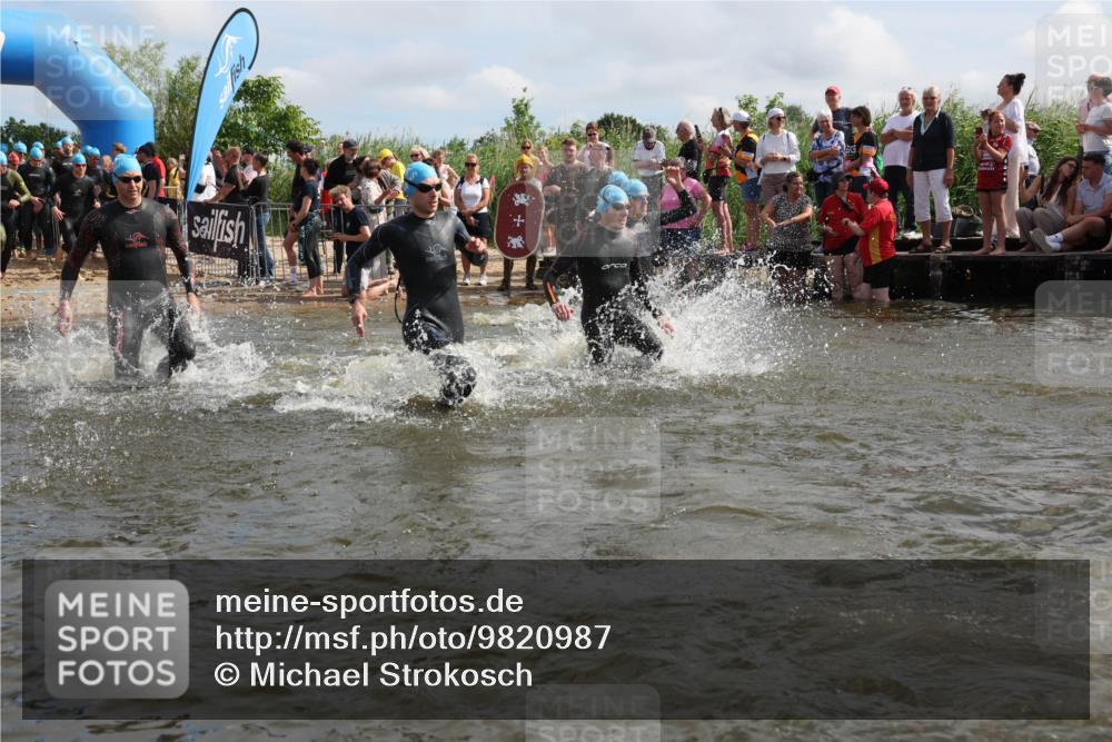 21.06.2026 - Viking Triathlon Michael Strokosch http://msf.ph/oto/9820987 21.06.2026 10:03:16 Schwimmen 49, 58, 68, 170, 200, 202, 208, 348, 352, 356, 404, 419, 455, 467, 487 meine-sportfotos.de