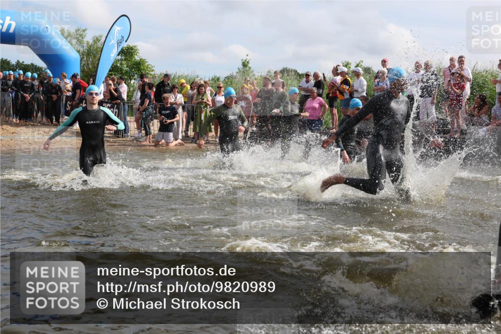 21.06.2026 - Viking Triathlon Michael Strokosch http://msf.ph/oto/9820989 21.06.2026 10:03:19 Schwimmen 58, 68, 118, 170, 202, 208, 328, 352, 364, 419, 455, 467, 487, 556, 667 meine-sportfotos.de