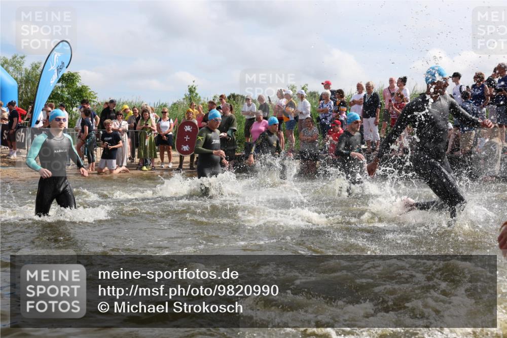 21.06.2026 - Viking Triathlon Michael Strokosch http://msf.ph/oto/9820990 21.06.2026 10:03:20 Schwimmen 58, 68, 118, 170, 202, 208, 328, 352, 364, 419, 455, 467, 487, 556, 667 meine-sportfotos.de