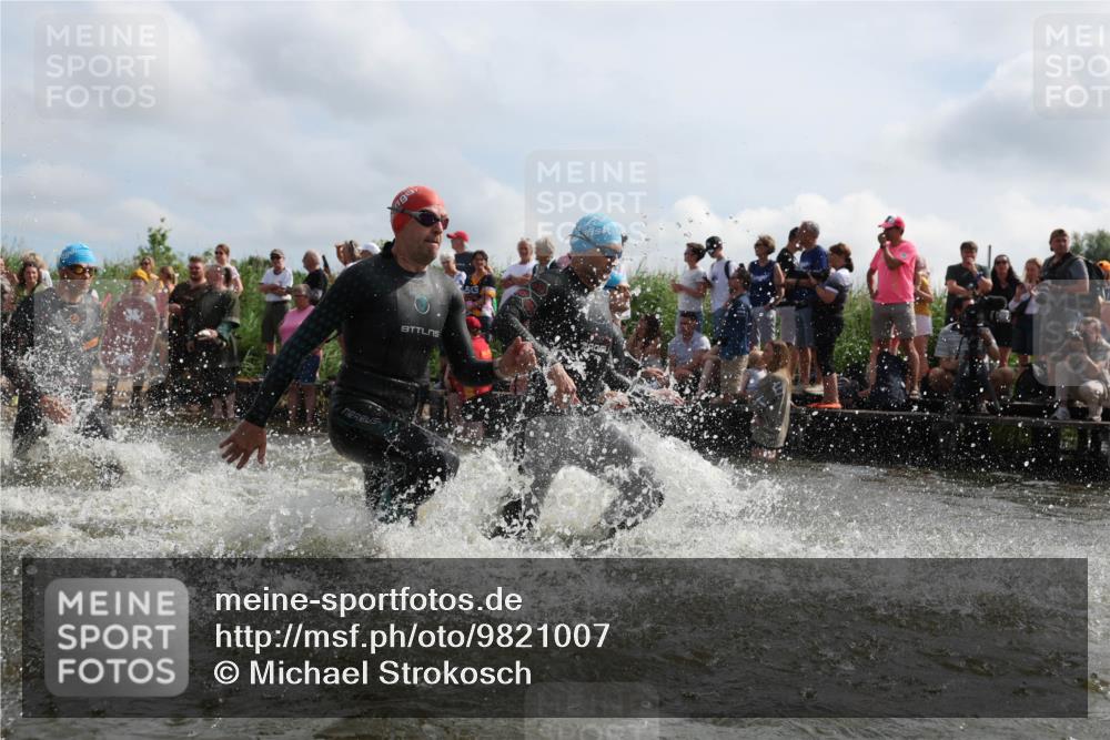 21.06.2026 - Viking Triathlon Michael Strokosch http://msf.ph/oto/9821007 21.06.2026 10:03:26 Schwimmen 58, 84, 118, 143, 202, 303, 328, 364, 419, 455, 457, 487, 556, 656, 667 meine-sportfotos.de