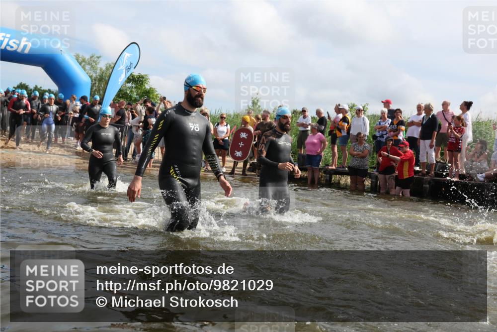 21.06.2026 - Viking Triathlon Michael Strokosch http://msf.ph/oto/9821029 21.06.2026 10:03:36 Schwimmen 53, 84, 95, 143, 229, 251, 303, 323, 327, 340, 423, 457, 458, 559, 656 meine-sportfotos.de