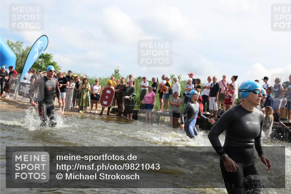 21.06.2026 - Viking Triathlon Michael Strokosch http://msf.ph/oto/9821043 21.06.2026 10:03:40 Schwimmen 53, 95, 137, 144, 229, 251, 323, 327, 340, 423, 436, 450, 458, 521, 559 meine-sportfotos.de