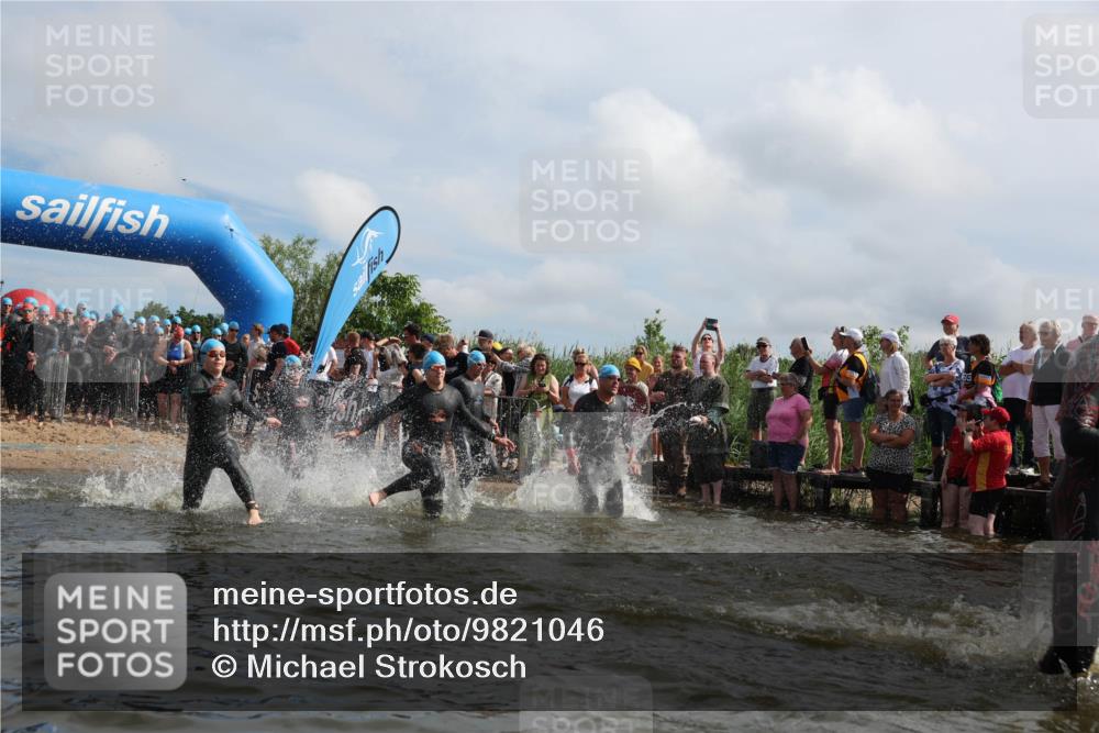 21.06.2026 - Viking Triathlon Michael Strokosch http://msf.ph/oto/9821046 21.06.2026 10:03:43 Schwimmen 137, 144, 229, 267, 291, 323, 339, 340, 436, 450, 458, 521, 559, 649 meine-sportfotos.de