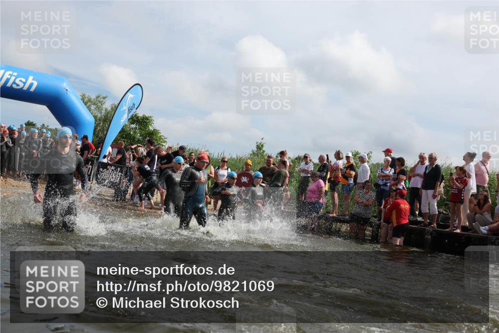 21.06.2026 - Viking Triathlon Michael Strokosch http://msf.ph/oto/9821069 21.06.2026 10:03:55 Schwimmen 122, 266, 267, 268, 287, 291, 339, 384, 460, 531, 552, 554, 608, 645, 649 meine-sportfotos.de