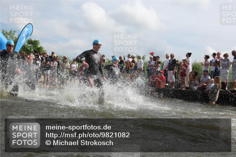 21.06.2026 - Viking Triathlon Michael Strokosch http://msf.ph/oto/9821082 21.06.2026 10:04:00 Schwimmen 122, 195, 197, 266, 268, 279, 333, 384, 460, 531, 552, 554, 608, 645, 654 meine-sportfotos.de