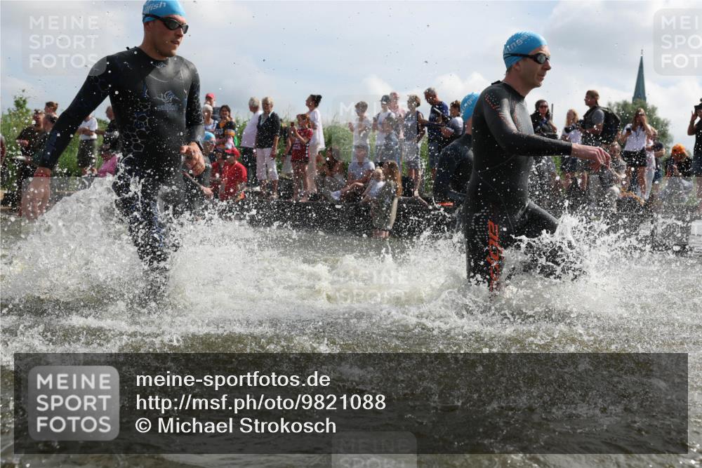 21.06.2026 - Viking Triathlon Michael Strokosch http://msf.ph/oto/9821088 21.06.2026 10:04:01 Schwimmen 122, 195, 197, 266, 268, 279, 333, 384, 460, 531, 552, 554, 608, 645, 654 meine-sportfotos.de