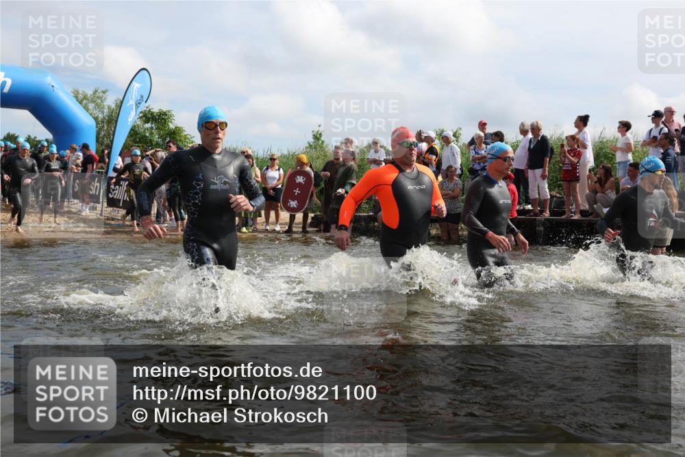21.06.2026 - Viking Triathlon Michael Strokosch http://msf.ph/oto/9821100 21.06.2026 10:04:07 Schwimmen 122, 195, 197, 243, 266, 269, 279, 333, 384, 397, 400, 460, 496, 645, 654 meine-sportfotos.de