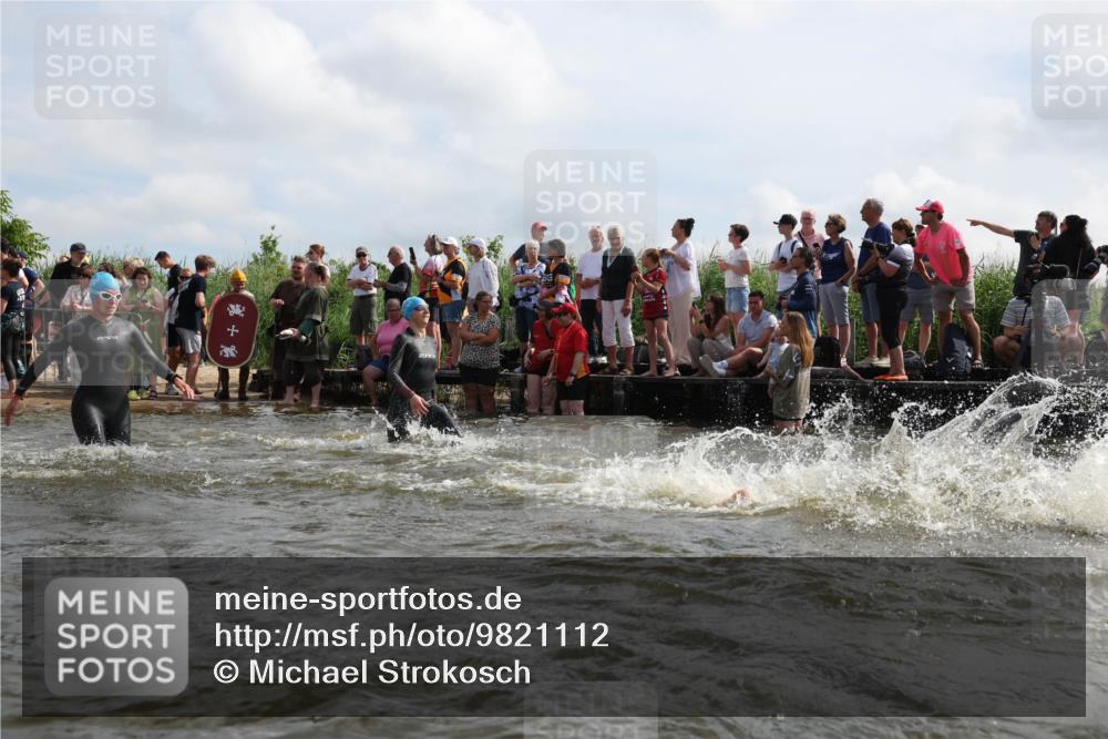 21.06.2026 - Viking Triathlon Michael Strokosch http://msf.ph/oto/9821112 21.06.2026 10:04:12 Schwimmen 195, 197, 227, 239, 243, 269, 279, 333, 377, 397, 400, 496, 526, 654, 666 meine-sportfotos.de