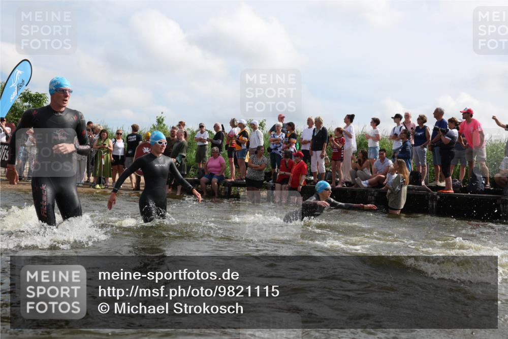 21.06.2026 - Viking Triathlon Michael Strokosch http://msf.ph/oto/9821115 21.06.2026 10:04:13 Schwimmen 195, 197, 205, 213, 227, 239, 243, 256, 269, 279, 333, 377, 397, 400, 411, 496, 526, 654, 666 meine-sportfotos.de