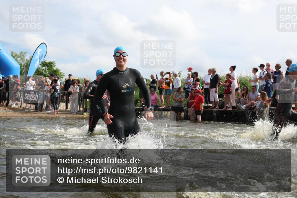 21.06.2026 - Viking Triathlon Michael Strokosch http://msf.ph/oto/9821141 21.06.2026 10:04:21 Schwimmen 96, 132, 179, 205, 213, 227, 239, 241, 256, 377, 411, 526, 602, 614, 666 meine-sportfotos.de