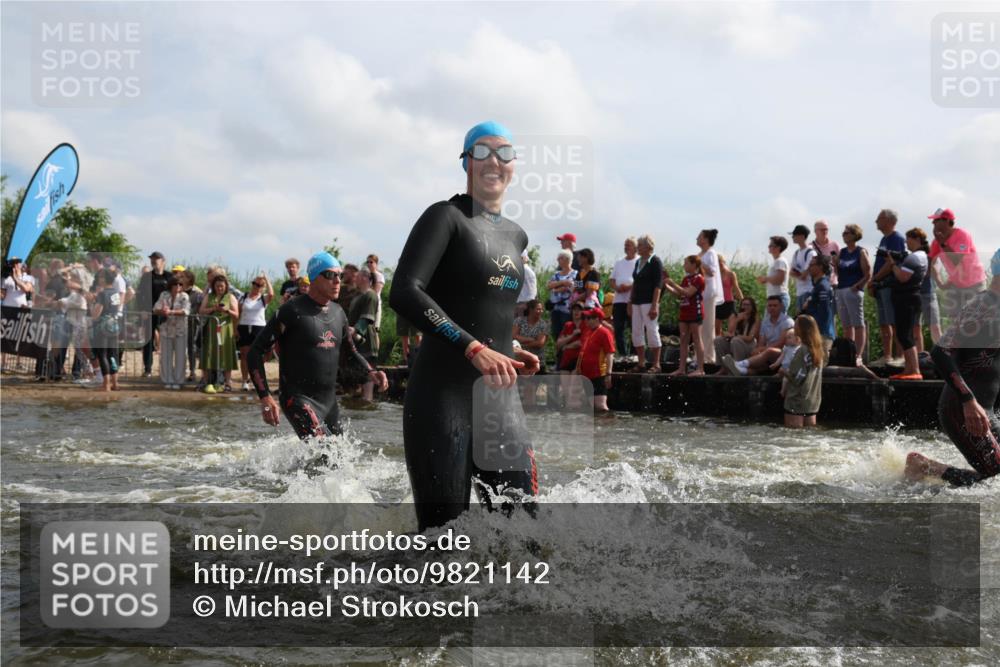 21.06.2026 - Viking Triathlon Michael Strokosch http://msf.ph/oto/9821142 21.06.2026 10:04:22 Schwimmen 96, 132, 179, 205, 213, 227, 239, 241, 256, 377, 411, 526, 602, 614, 666 meine-sportfotos.de