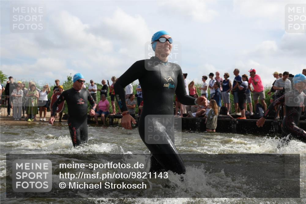 21.06.2026 - Viking Triathlon Michael Strokosch http://msf.ph/oto/9821143 21.06.2026 10:04:22 Schwimmen 96, 132, 179, 205, 213, 227, 239, 241, 256, 377, 411, 526, 602, 614, 666 meine-sportfotos.de