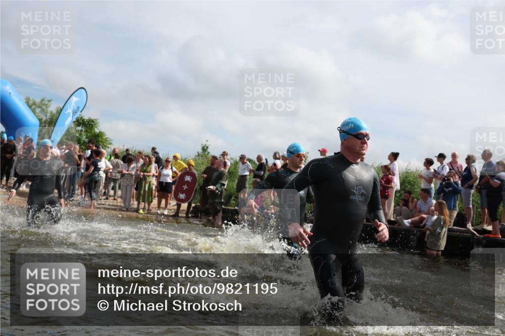 21.06.2026 - Viking Triathlon Michael Strokosch http://msf.ph/oto/9821195 21.06.2026 10:04:45 Schwimmen 22, 34, 44, 63, 150, 175, 231, 232, 247, 286, 349, 351, 355, 484, 511 meine-sportfotos.de