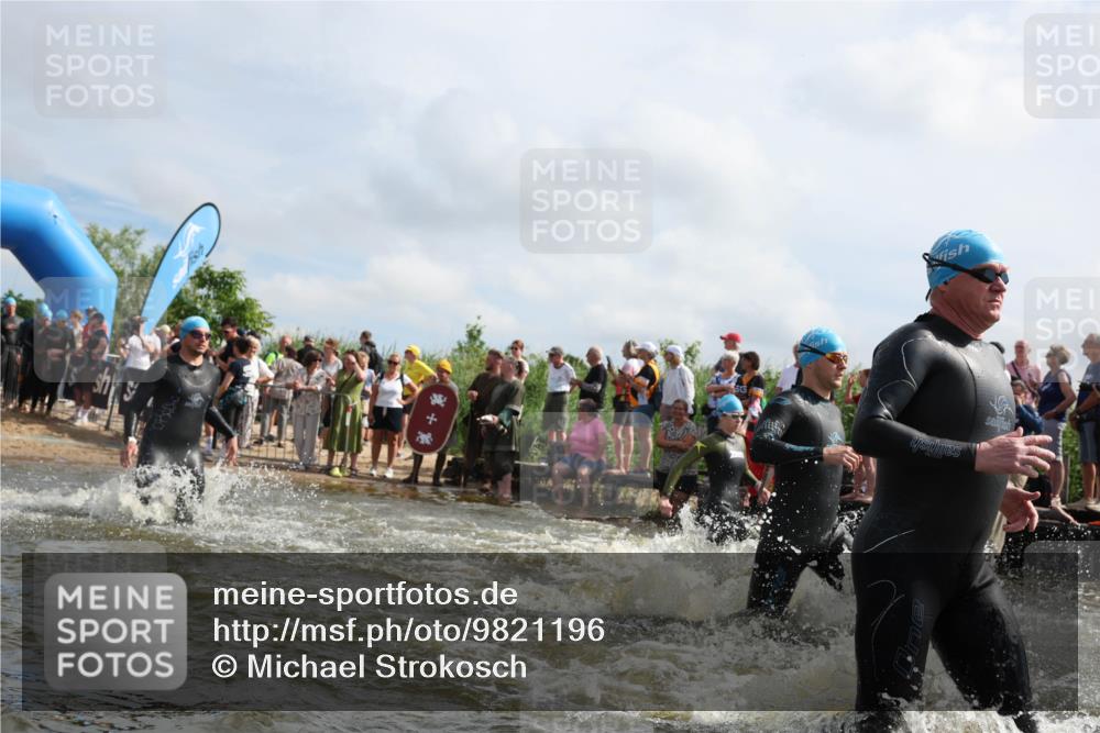 21.06.2026 - Viking Triathlon Michael Strokosch http://msf.ph/oto/9821196 21.06.2026 10:04:46 Schwimmen 22, 34, 44, 63, 150, 175, 231, 232, 247, 286, 349, 351, 355, 484, 511 meine-sportfotos.de