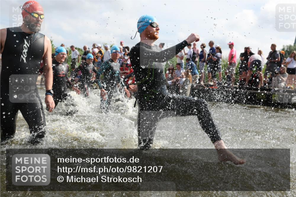 21.06.2026 - Viking Triathlon Michael Strokosch http://msf.ph/oto/9821207 21.06.2026 10:04:51 Schwimmen 22, 34, 44, 150, 175, 214, 247, 286, 351, 353, 355, 456, 492, 508 meine-sportfotos.de