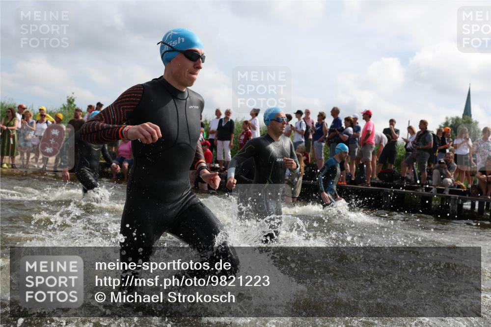 21.06.2026 - Viking Triathlon Michael Strokosch http://msf.ph/oto/9821223 21.06.2026 10:05:03 Schwimmen 214, 225, 297, 304, 318, 350, 353, 442, 456, 461, 492, 497, 508, 516, 650 meine-sportfotos.de