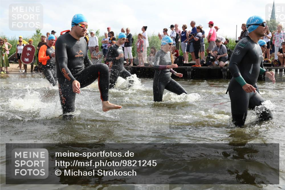 21.06.2026 - Viking Triathlon Michael Strokosch http://msf.ph/oto/9821245 21.06.2026 10:05:12 Schwimmen 165, 198, 211, 225, 296, 297, 301, 304, 370, 442, 497, 519, 562, 601, 617 meine-sportfotos.de