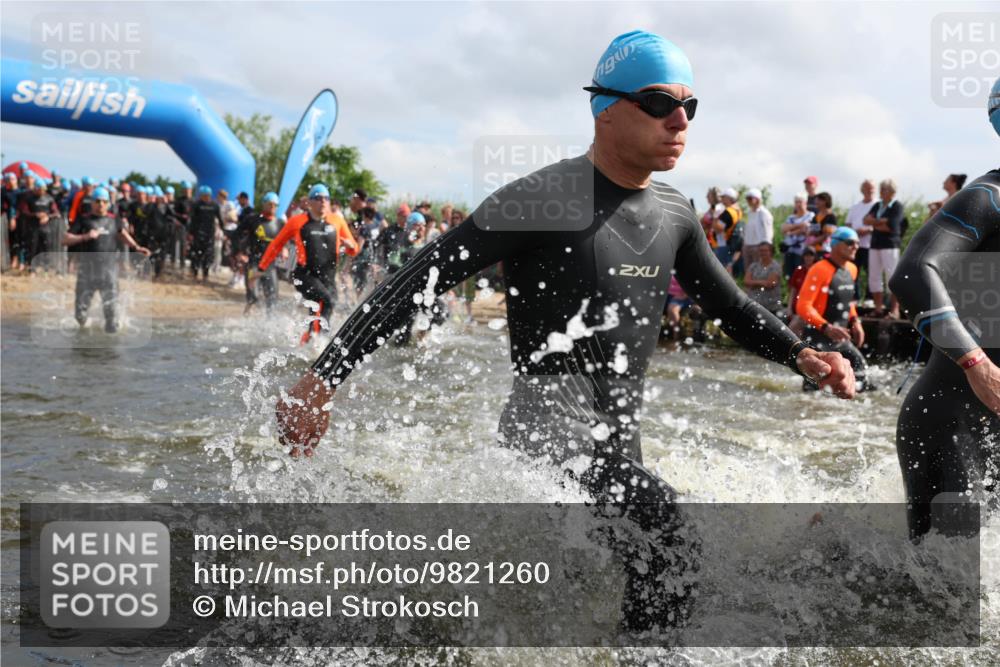 21.06.2026 - Viking Triathlon Michael Strokosch http://msf.ph/oto/9821260 21.06.2026 10:05:18 Schwimmen 33, 165, 198, 211, 296, 301, 341, 370, 472, 493, 519, 562, 601, 617, 632 meine-sportfotos.de