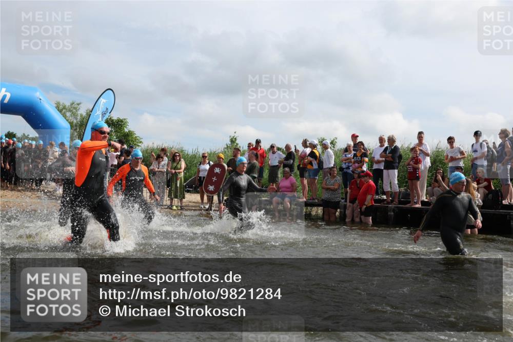 21.06.2026 - Viking Triathlon Michael Strokosch http://msf.ph/oto/9821284 21.06.2026 10:05:30 Schwimmen 86, 88, 134, 230, 262, 276, 302, 308, 330, 331, 414, 452, 459, 471, 520 meine-sportfotos.de