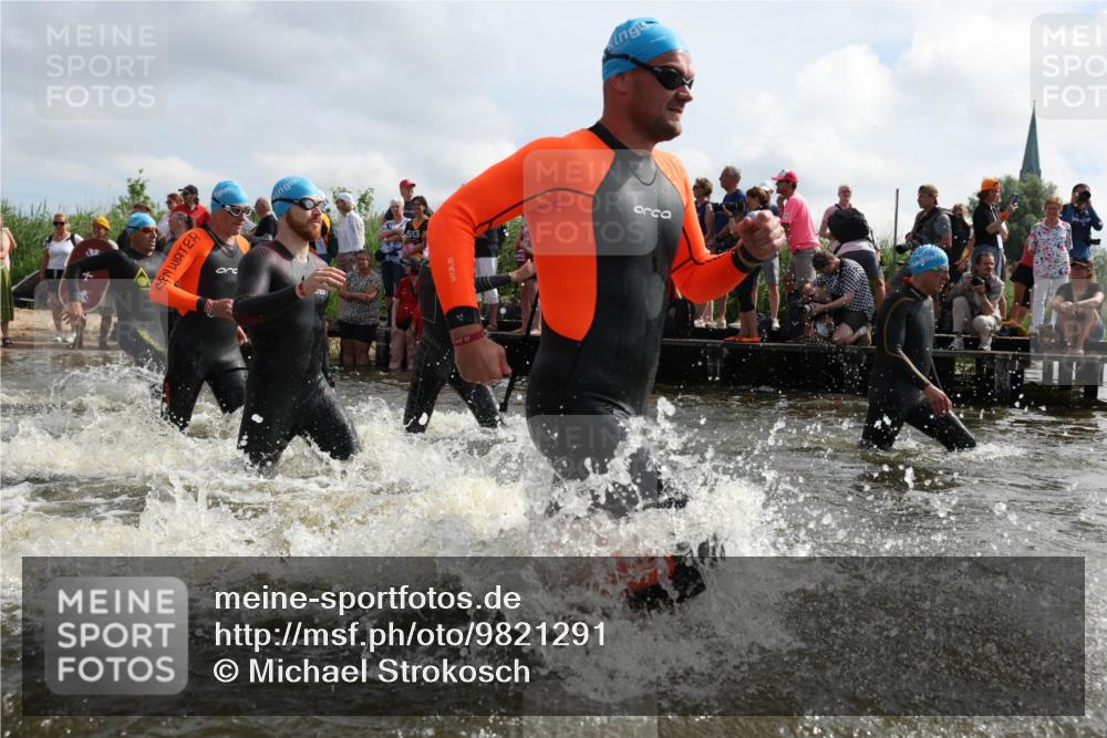 21.06.2026 - Viking Triathlon Michael Strokosch http://msf.ph/oto/9821291 21.06.2026 10:05:32 Schwimmen 86, 88, 134, 230, 262, 276, 302, 308, 330, 331, 414, 452, 459, 471, 520 meine-sportfotos.de