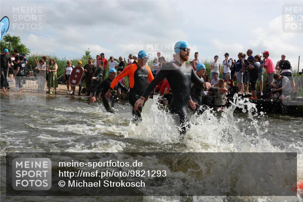21.06.2026 - Viking Triathlon Michael Strokosch http://msf.ph/oto/9821293 21.06.2026 10:05:32 Schwimmen 86, 88, 134, 230, 262, 276, 302, 308, 330, 331, 414, 452, 459, 471, 520 meine-sportfotos.de