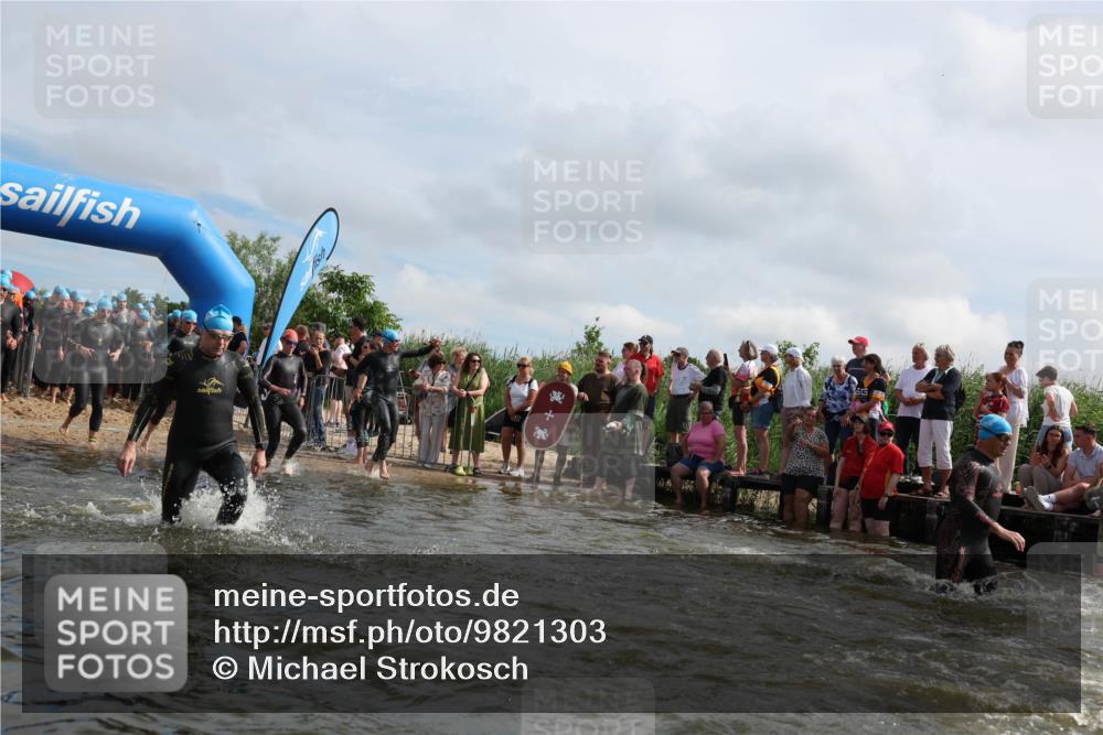 21.06.2026 - Viking Triathlon Michael Strokosch http://msf.ph/oto/9821303 21.06.2026 10:05:38 Schwimmen 134, 234, 262, 276, 387, 399, 471, 482, 520, 663 meine-sportfotos.de