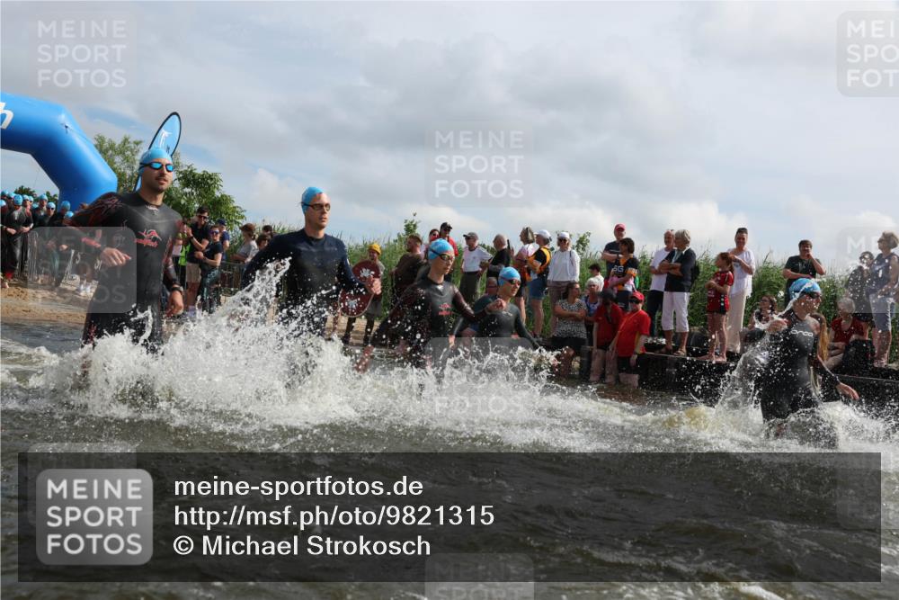 21.06.2026 - Viking Triathlon Michael Strokosch http://msf.ph/oto/9821315 21.06.2026 10:05:46 Schwimmen 45, 78, 160, 183, 193, 234, 316, 387, 393, 399, 482, 528, 567, 578, 663 meine-sportfotos.de