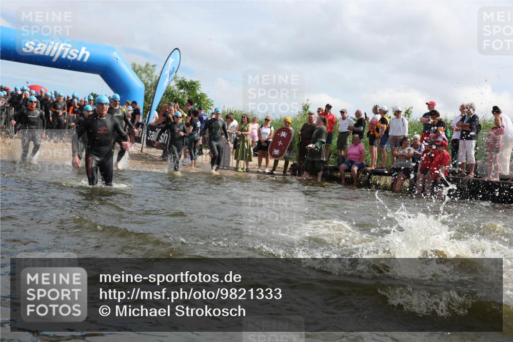 21.06.2026 - Viking Triathlon Michael Strokosch http://msf.ph/oto/9821333 21.06.2026 10:05:54 Schwimmen 78, 91, 93, 156, 160, 183, 193, 259, 261, 282, 498, 505, 528, 563, 567 meine-sportfotos.de