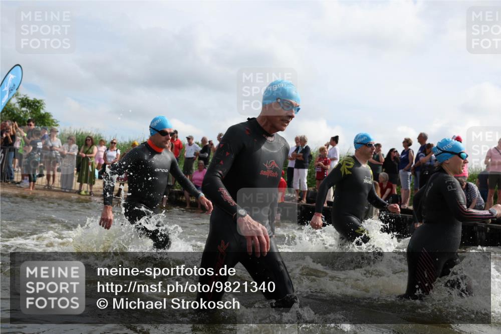 21.06.2026 - Viking Triathlon Michael Strokosch http://msf.ph/oto/9821340 21.06.2026 10:05:58 Schwimmen 78, 91, 93, 156, 160, 183, 193, 259, 261, 282, 443, 498, 505, 563, 567 meine-sportfotos.de