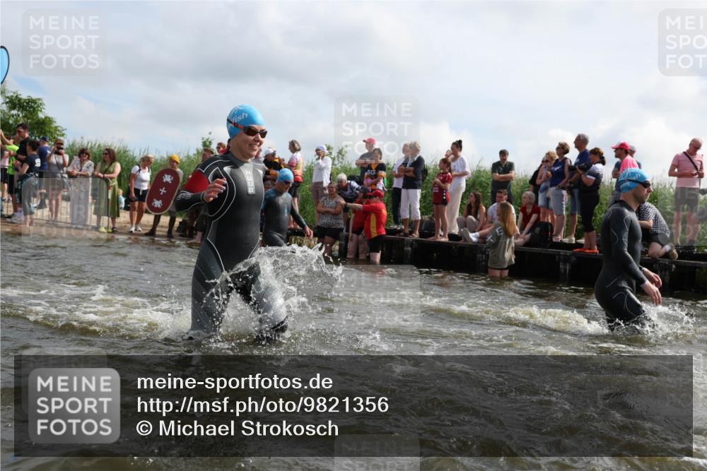 21.06.2026 - Viking Triathlon Michael Strokosch http://msf.ph/oto/9821356 21.06.2026 10:06:04 Schwimmen 91, 93, 147, 173, 185, 259, 261, 273, 405, 443 meine-sportfotos.de