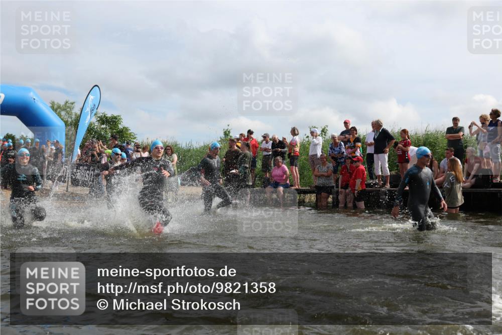 21.06.2026 - Viking Triathlon Michael Strokosch http://msf.ph/oto/9821358 21.06.2026 10:06:05 Schwimmen 91, 93, 147, 153, 162, 173, 185, 259, 261, 273, 368, 405, 443, 479, 541 meine-sportfotos.de