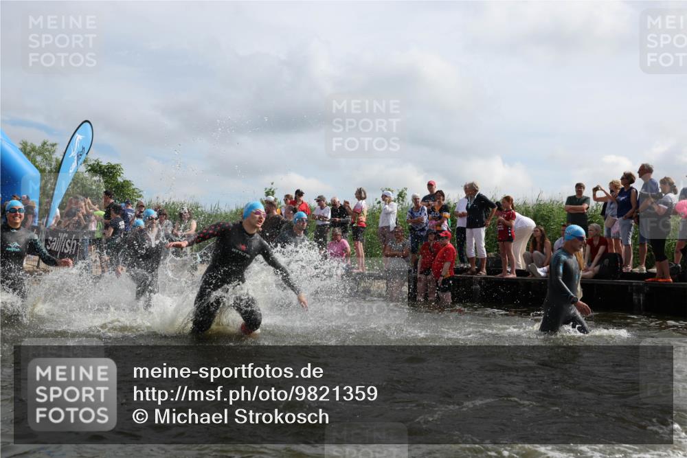 21.06.2026 - Viking Triathlon Michael Strokosch http://msf.ph/oto/9821359 21.06.2026 10:06:06 Schwimmen 91, 93, 147, 153, 162, 173, 185, 259, 261, 273, 368, 405, 443, 479, 541 meine-sportfotos.de