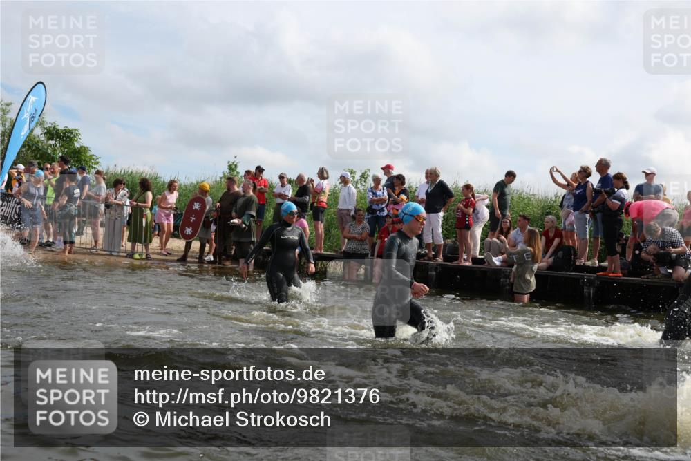 21.06.2026 - Viking Triathlon Michael Strokosch http://msf.ph/oto/9821376 21.06.2026 10:06:14 Schwimmen 41, 147, 153, 162, 173, 184, 185, 190, 248, 273, 274, 312, 368, 378, 405, 479, 533, 541, 550, 603 meine-sportfotos.de