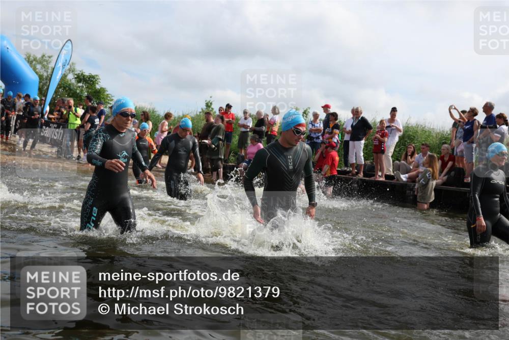 21.06.2026 - Viking Triathlon Michael Strokosch http://msf.ph/oto/9821379 21.06.2026 10:06:17 Schwimmen 41, 153, 162, 184, 190, 248, 274, 312, 368, 378, 479, 533, 541, 550, 603 meine-sportfotos.de