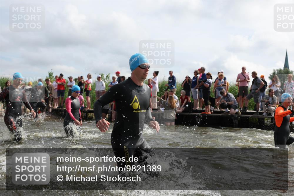 21.06.2026 - Viking Triathlon Michael Strokosch http://msf.ph/oto/9821389 21.06.2026 10:06:23 Schwimmen 41, 72, 85, 184, 190, 212, 248, 274, 312, 378, 415, 489, 522, 533, 539, 550, 577, 603 meine-sportfotos.de