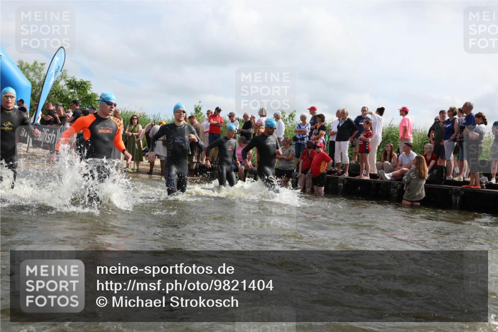 21.06.2026 - Viking Triathlon Michael Strokosch http://msf.ph/oto/9821404 21.06.2026 10:06:30 Schwimmen 56, 72, 85, 151, 177, 188, 212, 415, 445, 489, 522, 539, 577, 616, 619 meine-sportfotos.de