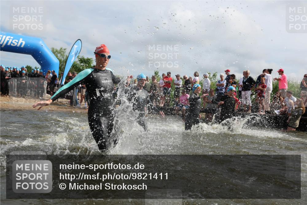 21.06.2026 - Viking Triathlon Michael Strokosch http://msf.ph/oto/9821411 21.06.2026 10:06:35 Schwimmen 56, 72, 138, 151, 177, 188, 206, 212, 260, 321, 326, 415, 445, 616, 619 meine-sportfotos.de