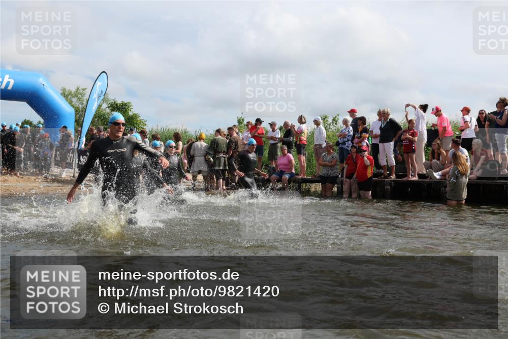 21.06.2026 - Viking Triathlon Michael Strokosch http://msf.ph/oto/9821420 21.06.2026 10:06:41 Schwimmen 138, 151, 177, 206, 260, 321, 326, 429, 444, 445, 616, 618, 619, 638, 641 meine-sportfotos.de