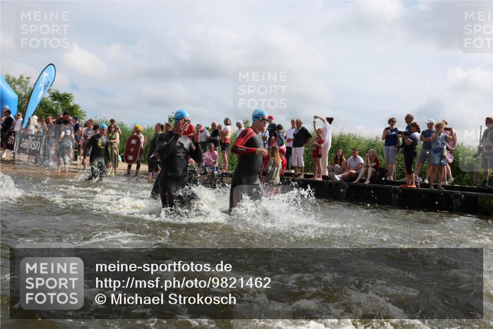 21.06.2026 - Viking Triathlon Michael Strokosch http://msf.ph/oto/9821462 21.06.2026 10:07:06 Schwimmen 37, 60, 69, 94, 123, 135, 289, 307, 314, 329, 345, 369, 470, 523, 555 meine-sportfotos.de