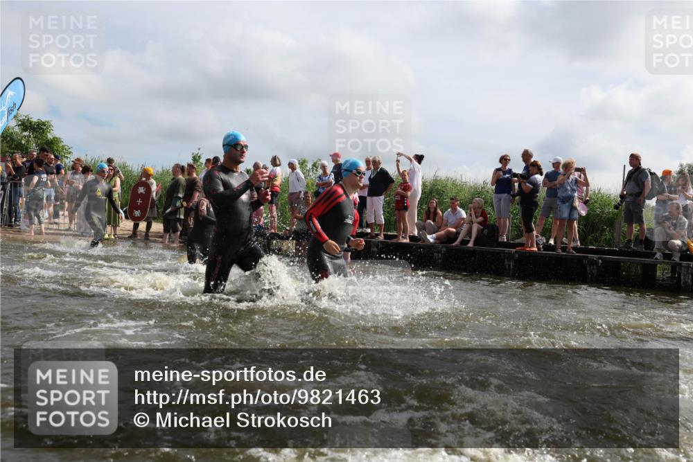 21.06.2026 - Viking Triathlon Michael Strokosch http://msf.ph/oto/9821463 21.06.2026 10:07:06 Schwimmen 37, 60, 69, 94, 123, 135, 289, 307, 314, 329, 345, 369, 470, 523, 555 meine-sportfotos.de