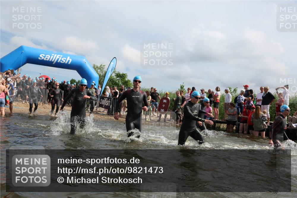 21.06.2026 - Viking Triathlon Michael Strokosch http://msf.ph/oto/9821473 21.06.2026 10:07:12 Schwimmen 37, 69, 116, 135, 289, 307, 329, 369, 390, 470, 483, 523, 555, 574, 662 meine-sportfotos.de