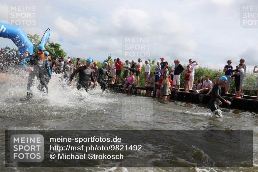 21.06.2026 - Viking Triathlon Michael Strokosch http://msf.ph/oto/9821492 21.06.2026 10:07:20 Schwimmen 76, 115, 116, 158, 163, 209, 390, 401, 403, 469, 483, 510, 574, 624, 662 meine-sportfotos.de