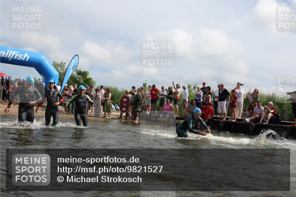 21.06.2026 - Viking Triathlon Michael Strokosch http://msf.ph/oto/9821527 21.06.2026 10:07:41 Schwimmen 24, 36, 66, 81, 164, 258, 275, 306, 313, 346, 363, 366, 374, 448, 628 meine-sportfotos.de