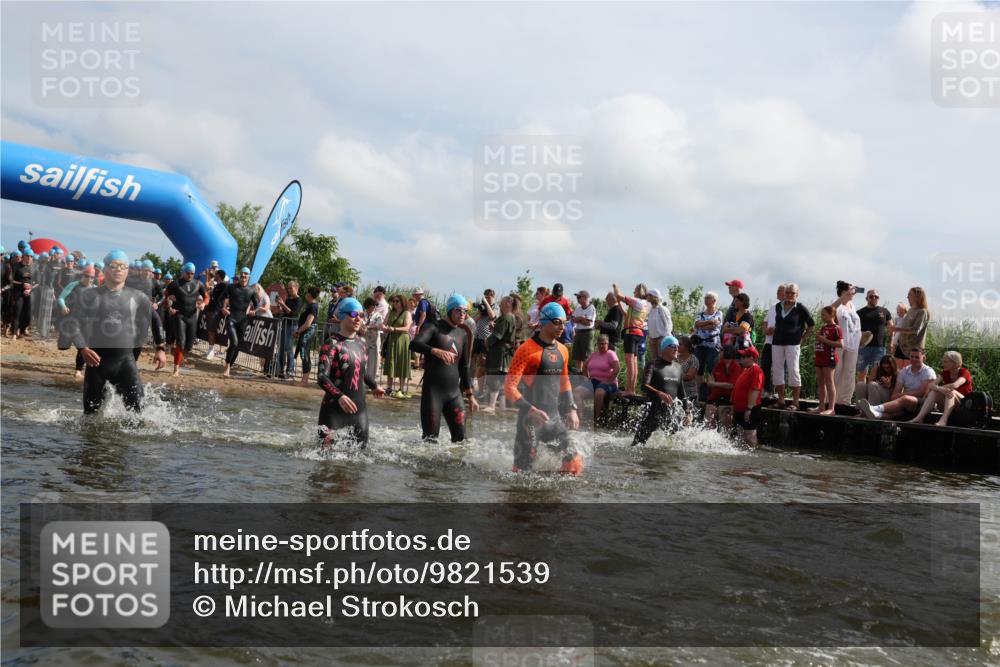 21.06.2026 - Viking Triathlon Michael Strokosch http://msf.ph/oto/9821539 21.06.2026 10:07:48 Schwimmen 36, 66, 81, 97, 124, 363, 374, 413, 448, 622, 630 meine-sportfotos.de
