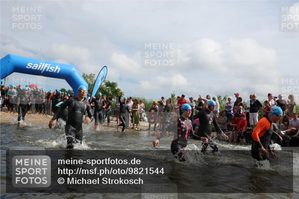 21.06.2026 - Viking Triathlon Michael Strokosch http://msf.ph/oto/9821544 21.06.2026 10:07:49 Schwimmen 36, 81, 97, 124, 217, 295, 298, 363, 374, 388, 413, 448, 494, 622, 630 meine-sportfotos.de