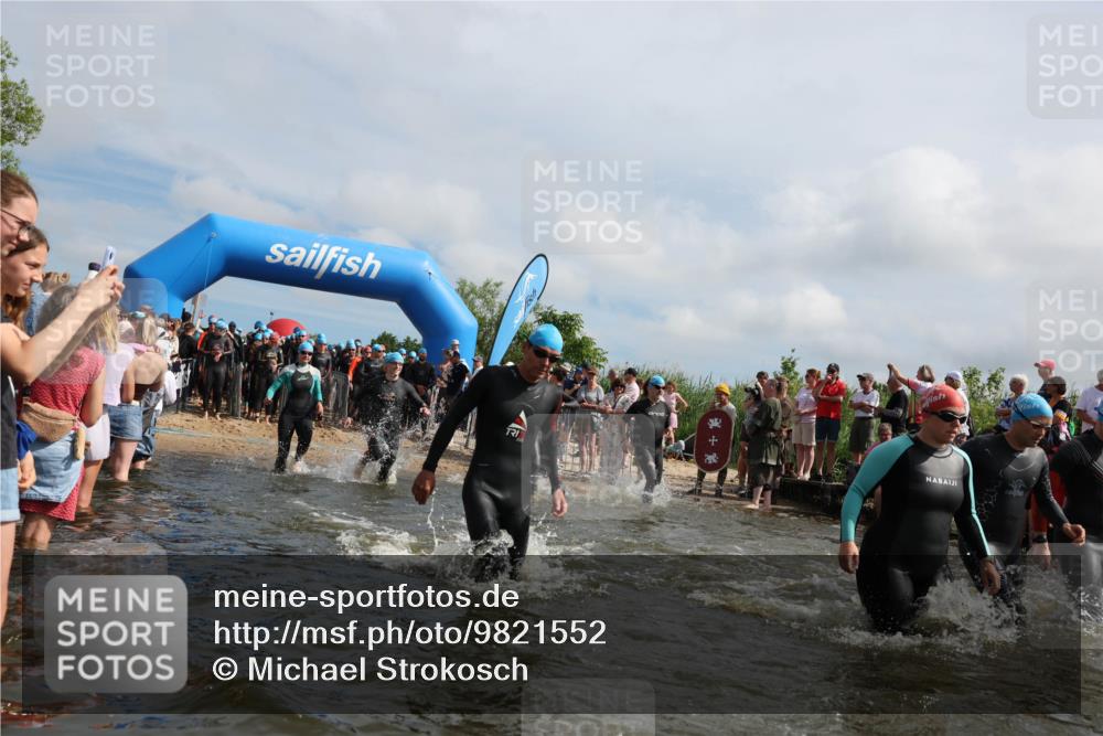 21.06.2026 - Viking Triathlon Michael Strokosch http://msf.ph/oto/9821552 21.06.2026 10:07:54 Schwimmen 57, 81, 97, 124, 178, 217, 257, 295, 298, 388, 413, 494, 534, 622, 630, 635 meine-sportfotos.de