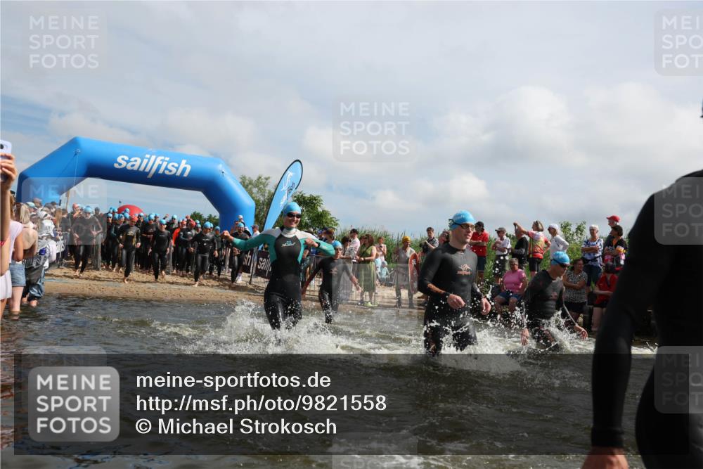 21.06.2026 - Viking Triathlon Michael Strokosch http://msf.ph/oto/9821558 21.06.2026 10:07:57 Schwimmen 57, 97, 124, 178, 217, 257, 295, 298, 388, 413, 494, 534, 622, 630, 635 meine-sportfotos.de