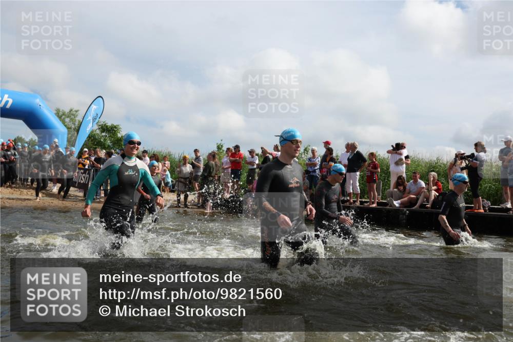 21.06.2026 - Viking Triathlon Michael Strokosch http://msf.ph/oto/9821560 21.06.2026 10:07:57 Schwimmen 57, 97, 124, 178, 217, 257, 295, 298, 388, 413, 494, 534, 622, 630, 635 meine-sportfotos.de