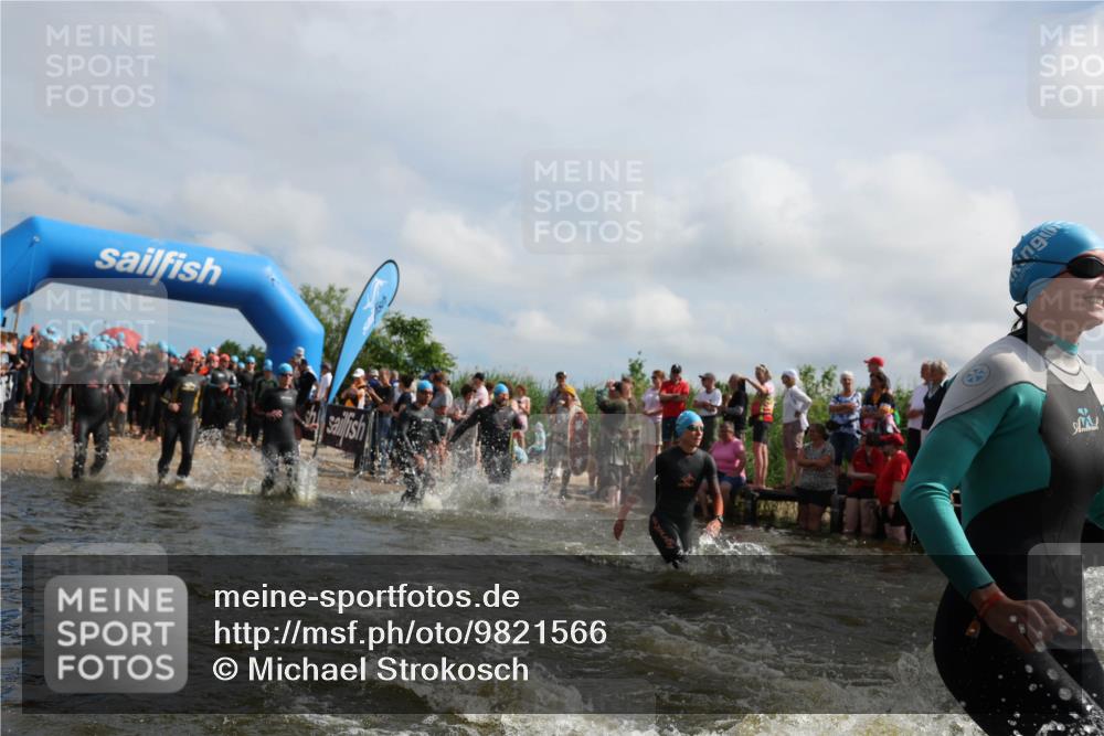 21.06.2026 - Viking Triathlon Michael Strokosch http://msf.ph/oto/9821566 21.06.2026 10:07:59 Schwimmen 57, 71, 178, 217, 257, 295, 298, 388, 424, 494, 534, 607, 635 meine-sportfotos.de